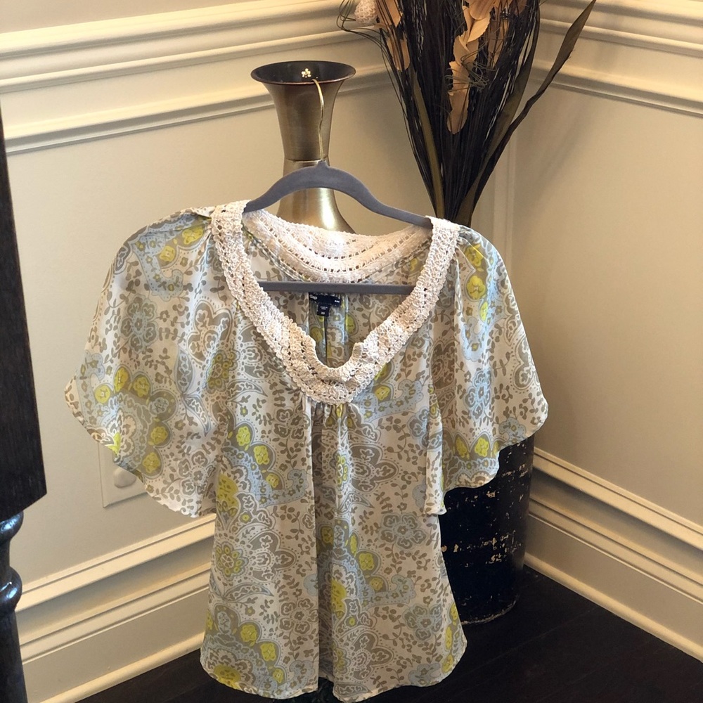 XS Sheer green/Wht/yellow top, crochet neckline